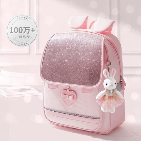 Balo chống gù HỒNG NHŨ tai thỏ kèm móc khóa size 38x30x13cm