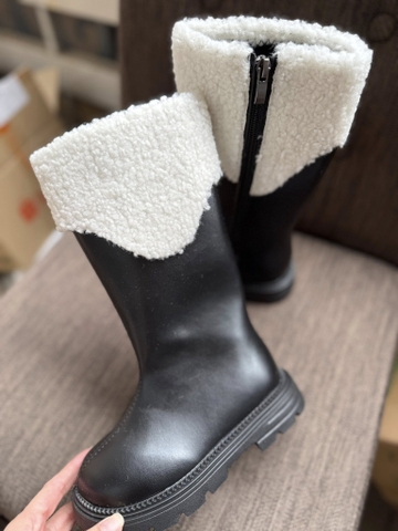 Boot da đen mix cổ lông trắng 5 phân