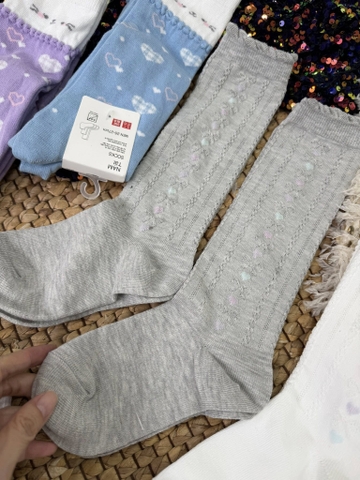Set 2 đôi tất Uniqlo dài cao cổ nhiều mẫu đen, ghi, trắng, xanh, tím trái tim