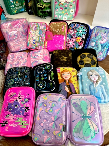 Hộp bút cứng Smiggle size TO 22x15cm nhiều mẫu