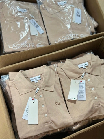 Áo cộc tay polo màu be Lacoste slim fit cho nữ
