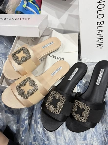Dép lê Manolo blahnik 2 màu đen, be cho nữ