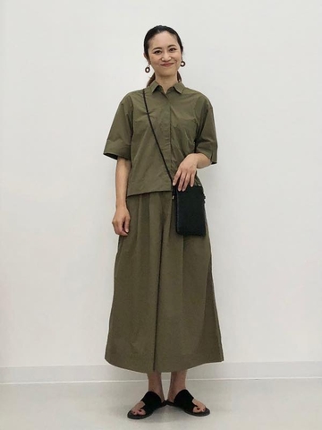 Quần dáng váy nylon culottes Uniqlo 4 màu đen, ghi, xanh lá, xanh rêu