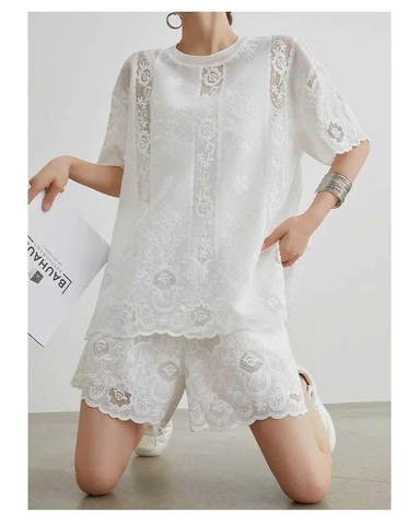 Bộ thô trắng NaNa áo cộc tay quần sooc hoa ren