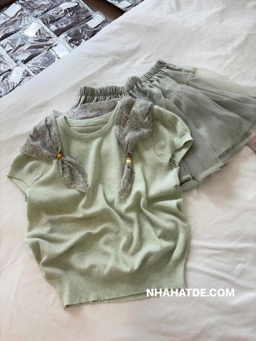 Bộ áo len dệt XANH CỐM mix khăn choàng kèm chân váy ren xòe