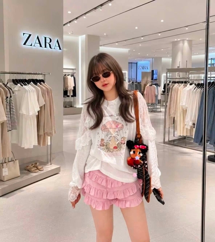 Áo dài tay mix ren trắng họa tiết nấm đính nơ ngọc trai