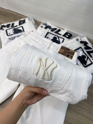 Quần sooc đùi MLB trắng