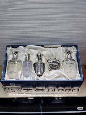 Set 5 món dưỡng da cao cấp The Whoo Cheongidan Rejuvenating Pro-Radiance Special