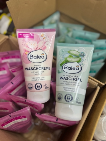 Sữa rửa mặt GEL Balea 150ml 2 màu chiết xuất Lô hội (Xanh) và Dầu hạnh nhân (Hồng)