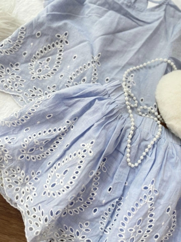 Chân váy hãng Acoola ren thô màu xanh xuất Anh