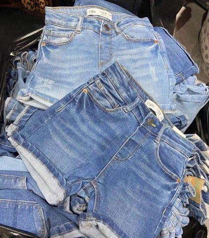 Quần sooc jean Zara 2 màu xanh đậm xanh nhạt 2021