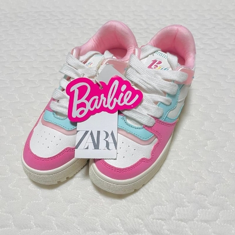 Giày sneaker ZaraxBarbie hồng xanh