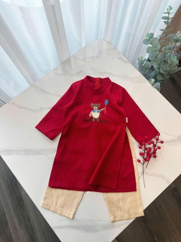 Áo dài bé trai linen thêu hình Chú gấu cầm bóng bay màu đỏ