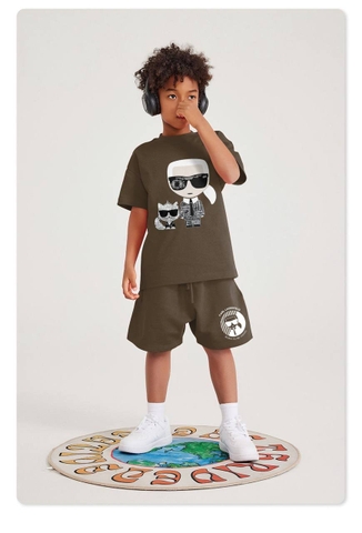 Bộ cotton cộc tay Tilani hình ông già và mèo Karl màu nâu