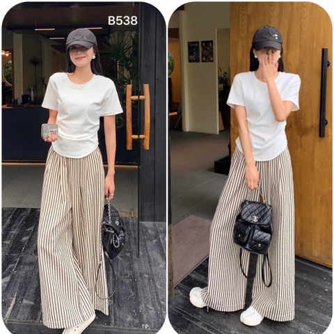 Bộ áo cotton nhún eo Chioso mix quần kẻ thô đũi 2 màu áo trắng, đen