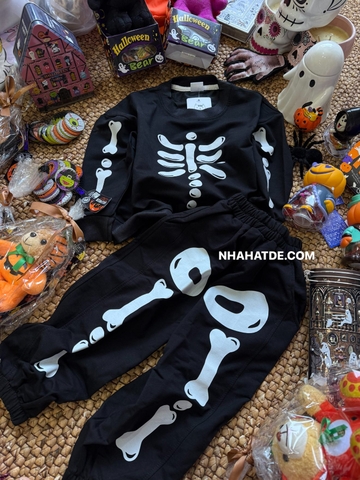 Bộ nỉ dài tay xương đen HALLOWEEN hãng Elaine