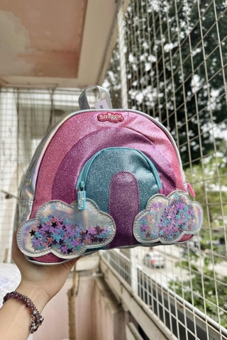 Balo Smiggle mầm non 3D size 26x21cm mẫu hoa, cầu vồng