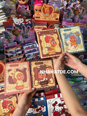 Túi blind box đồ dùng học tập 4 mẫu Hello Kitty, Zootopia, Stitch, Twinkle Twinkle