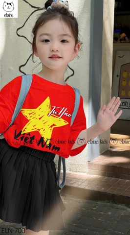 Bộ cotton BÉ GÁI Elaine cộc tay áo cờ đỏ sao vàng Tự hào Việt Nam mix CHÂN VÁY xếp ly đen