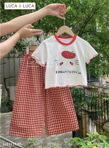 Bộ Hello Kitty Luca&Luca áo trắng viền đỏ mix quần caro suông dáng lửng