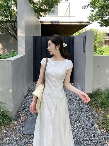 Váy voan hoa tay hến màu kem hãng WG.WE