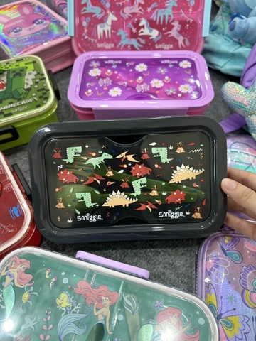 Hộp đựng cơm 2 KHAY KÈM THÌA DĨA Smiggle BPA Free cho bé