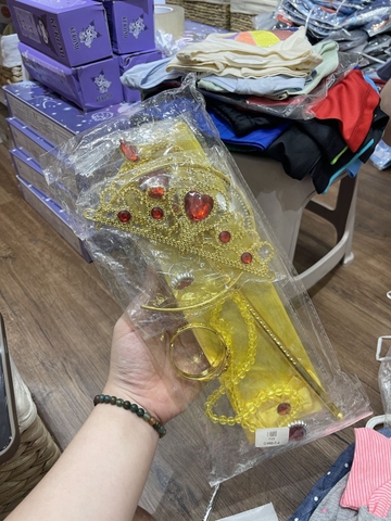 Set phụ kiện trang sức công chúa Belle màu vàng