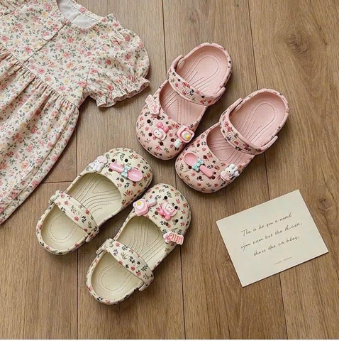 Sục hoa nhí hồng, be 5 charm SIZE LỚN