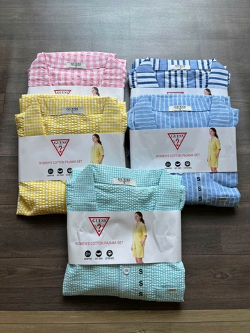 Bộ pyjama GUESS cộc tay caro 4 màu