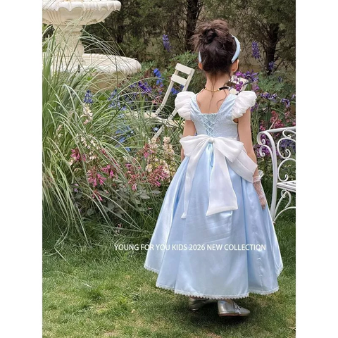Váy công chúa Cinderella xanh dương nhiều tầng kèm găng tay ren