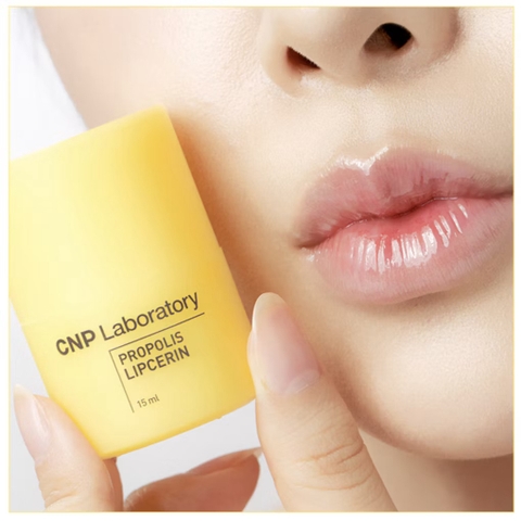 Mặt nạ dưỡng môi keo ong CNP 15ml