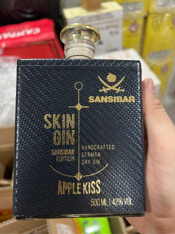 Skin Gin apple kiss 42%