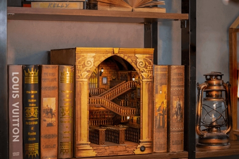 Mô hình Halom book nook diy Đại Sảnh Đường Renaissance Hogwart