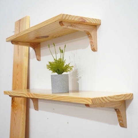 KỆ GỖ TREO TƯỜNG KGT004