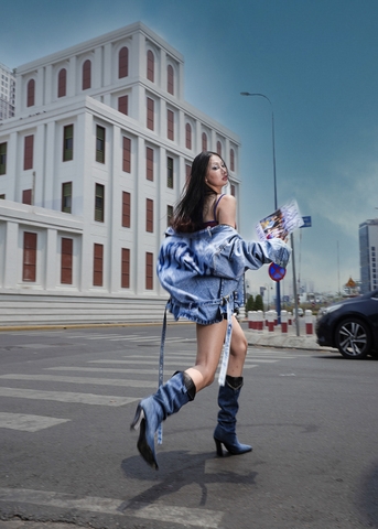 CHAPTERV Denim Jacket