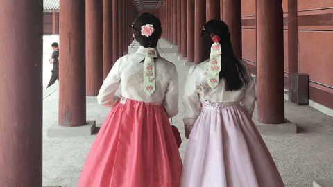 Bí Quyết Thanh Xuân Của Người Hàn: Vì Sao Họ Luôn Trẻ Hơn Tuổi Thật?