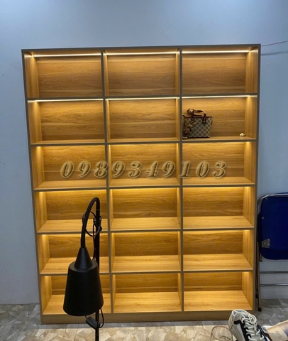 XƯỞNG SẢN XUẤT TỦ KỆ TRƯNG BÀY SẢN PHẨM - NỘI THẤT 386