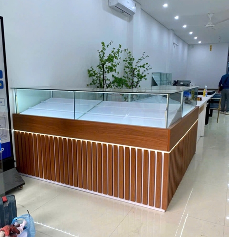 TỦ TRƯNG BÀY CỬA HÀNG ĐIỆN THOẠI - XƯỞNG NỘI THẤT 386