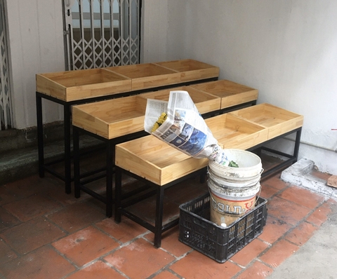 Kệ Tam Cấp Bày Trái Cây