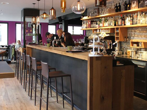 XƯỞNG SẢN XUẤT QUẦY BAR GỖ CÔNG NGHIỆP TẠI HÀ NỘI