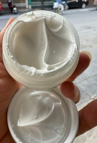 Kem dưỡng tía tô vừa chống nắng vừa làm được kem nền