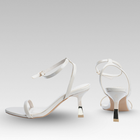 Giày sandal cao gót quai mảnh kem  – Gót nhọn ánh kim sang chảnh – Think Le-V