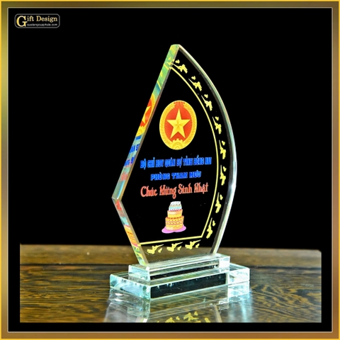 Cúp pha lê theo yêu cầu (Liên hệ nhận báo giá)