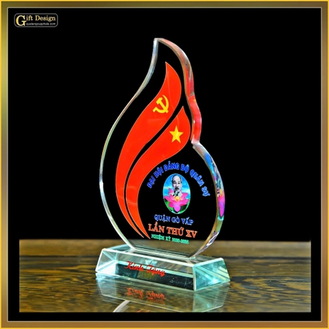 Cúp pha lê theo yêu cầu (Liên hệ nhận báo giá)