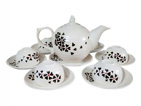 Bộ Ấm Trà Bát Tràng Men Kem Hoa Đen (Liên hệ nhận báo giá)