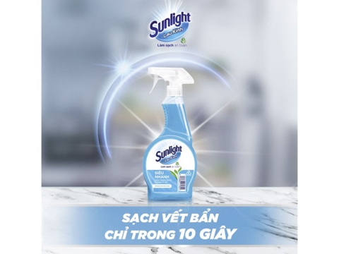 Nước lau kính siêu nhanh Sunlight chai 520ml