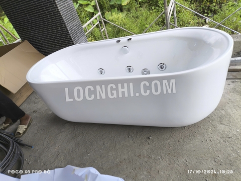 Bồn tắm lập thể Caesar MT0770 dài 1m75 massage