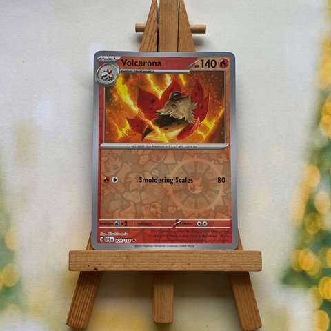 Thẻ hình Pokemon Volcarona 029/159 - Lá bài lẻ Journey Together Uncommon Reverse Holo tiếng Anh chính hãng