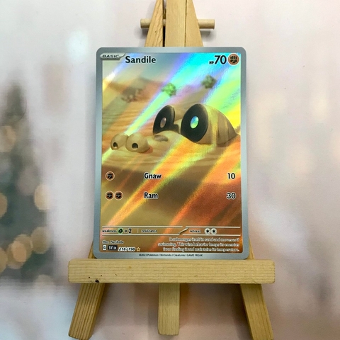 Thẻ hình Pokemon Sandile 216/198 - Lá bài lẻ Scarlet & Violet Base Set Illustration Rare tiếng Anh chính hãng