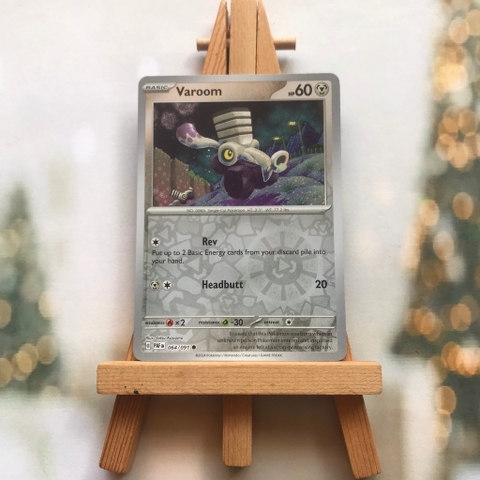 Thẻ hình Pokemon Varoom 064/091 - Lá bài lẻ Paldean Fates Common Reverse Holo tiếng Anh chính hãng